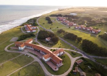 ¿Adiós a Chapadmalal y Embalse? El Gobierno dice que los complejos son deficitarios y ya resolvió qué hará con ellos