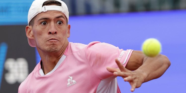 Buenas noticias para el tenis argentino: Báez escaló en el ranking ATP y Solana Sierra protagonizó un maratónico ascenso en el WTA