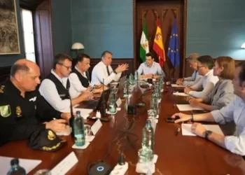 Las clases se suspenden pero los colegios y universidades abrirán este martes en Andalucía tras el apagón