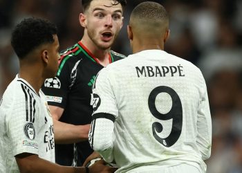 ¿Cuánto se demoró el chequeo del penal de Mbappé?