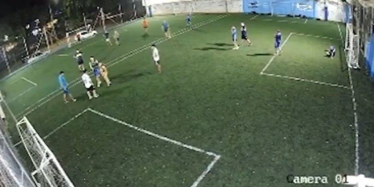 Difundieron los nombres de los barras de Vélez tras la batalla campal con la policía: no podrán entrar a los estadios