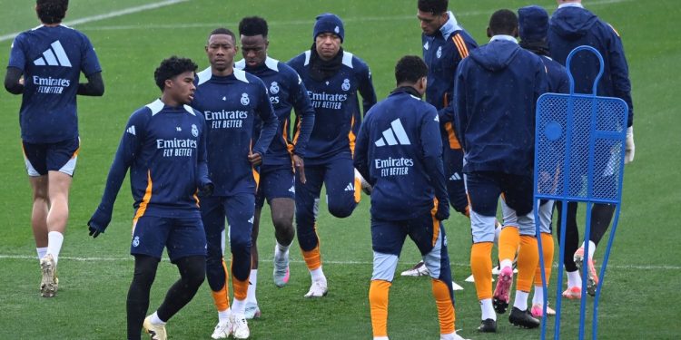 El Alavés de Coudet recibe a un golpeado Real Madrid