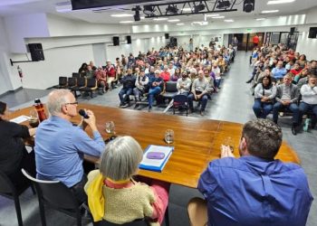 El kirchnerismo de Mendoza se reunió con el diputado nacional de Axel Kicillof