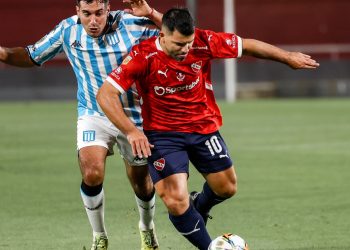 El Kun Agüero debutó en el Senior de Independiente y metió un gol en el 3-3 con Racing