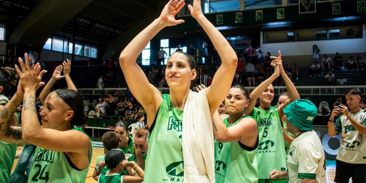 Florencia Fernández sigue rompiendo récords y Ferro la disfruta