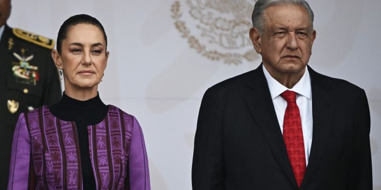 La Presidente de México investiga al ex mandatario López Obrador por corrupción