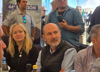 Hebe Casado aseguró en Alvear que “vamos a salir beneficiados con el arancelazo de Donald Trump”