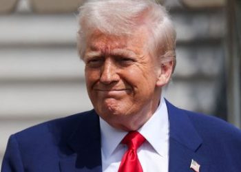 La Casa Blanca aclara que China se enfrenta a aranceles acumulados de hasta el 245%