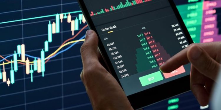 La construcción vuelve: acciones, ON y fondos para ganar con un sector “barato”