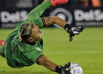 La espectacular noche récord de Keylor Navas: 12 atajadas en el triunfo de Newell’s ante Tigre