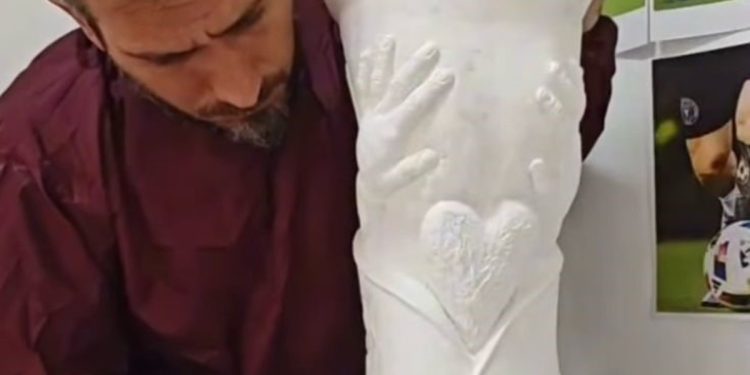 La estatua de Messi que hizo un ex kinesiólogo de Independiente