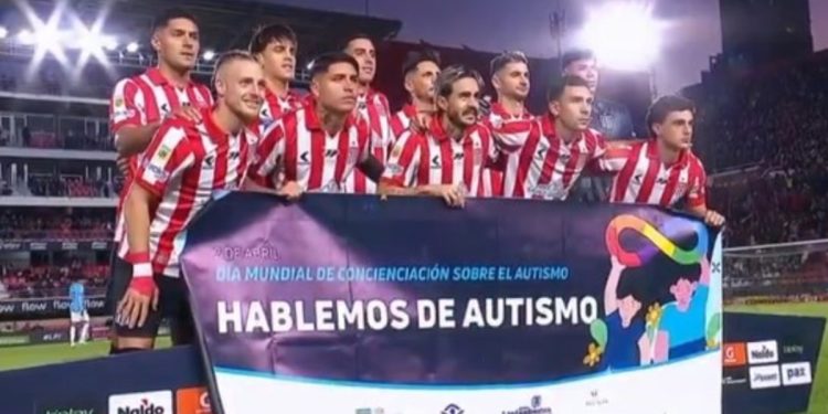 La Tarjeta Azul llegó al fútbol argentino: de qué se trata