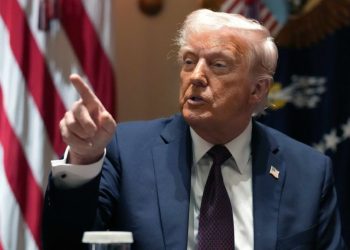 Los aranceles de Trump golpean a los mercados y los mercados y los aranceles, a la Argentina