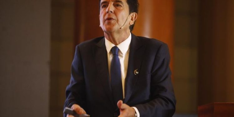 Melconian destrozó al Gobierno por demorar el acuerdo con el FMI y lanzó una dura advertencia: “En pelotas”