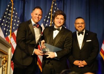 Milei se aferra a Trump y toma distancia de China