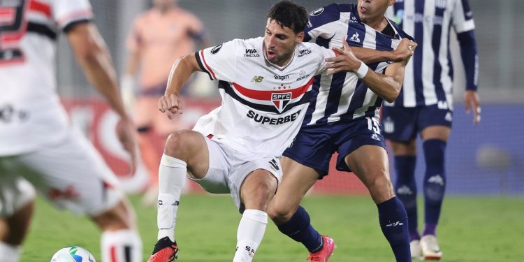 Ni Boca ni River: Calleri adelantó su regreso al fútbol argentino