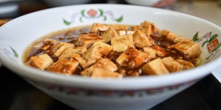 No es pescado: el alimento repleto de proteínas que ayuda a evitar las arrugas y a reducir el azúcar en sangre