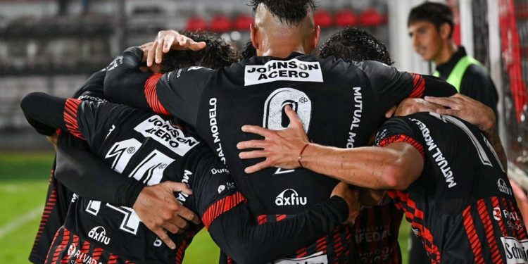 Patronato le ganó a All Boys y cortó una increíble racha en su estadio