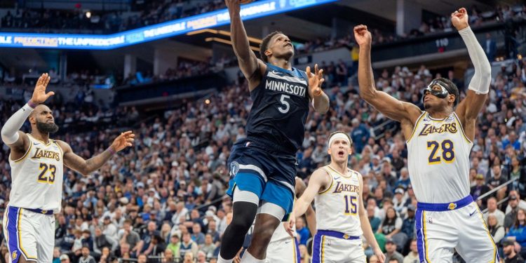 Playoffs NBA: los Timberwolves de Prigioni dejan a los Lakers al borde de la eliminación