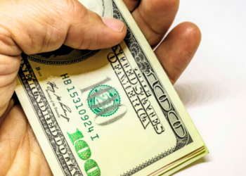 Precio del dólar blue: a cuánto cotiza hoy martes 8 de abril con el MEP y el CCL