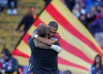 Raphinha se deshizo en elogios hacia Hansi Flick: “Me cambió la carrera”