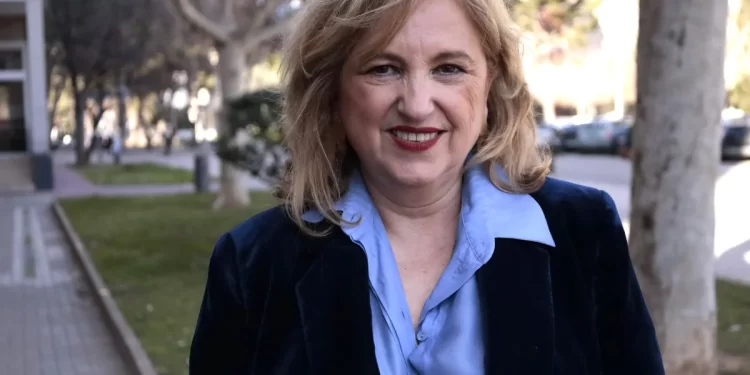 Rosa Bolea, rectora de la Universidad de Zaragoa: «Tienes que trabajar para que tu campus sea mejor y competir así con los privados»