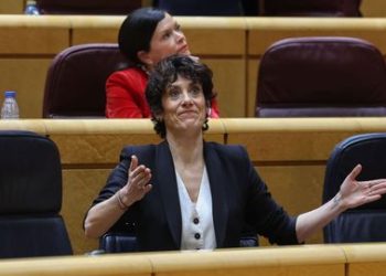 Si tienes más de 50 años esto te interesa: las dos ayudas que puedes pedir en España