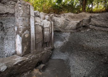 Sorpresa en Pompeya: descubren la increíble tumba de una pareja “congelada” en el tiempo