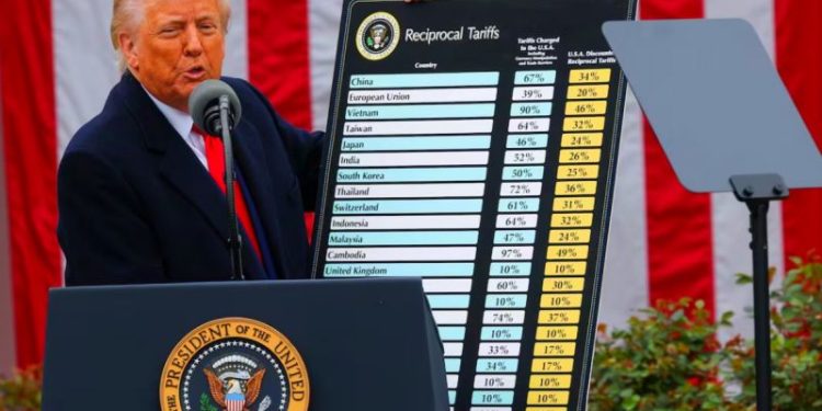 Trump desconcierta a los economistas con su fórmula para los aranceles