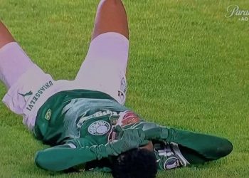 Video: Estevao vomitó y debió dejar la cancha en La Paz