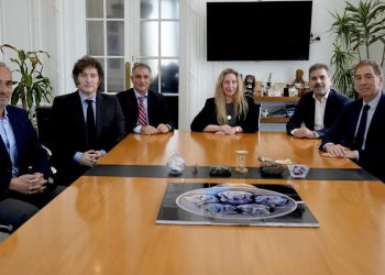 Milei celebra su victoria en CABA y avanza en un acuerdo bonaerense con el PRO sin Macri: “Su momento ya pasó”