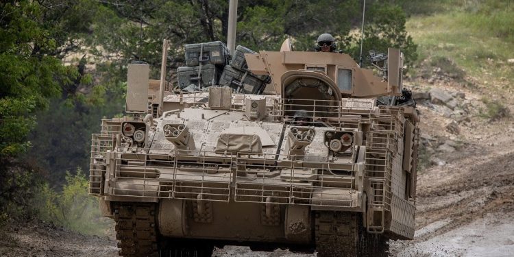 Estados Unidos destinará 43.000 millones de dólares para renovar su flota de vehículos blindados