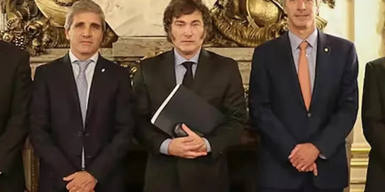 Positivo: El Banco Central redujo su deuda en USD 47.000 millones en el marco de la “Fase 3” del plan económico