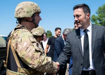 Alerta nacional por hackeo al Ejército, “ninguneado” en un principio: 50.000 datos expuestos de efectivos; Crisis en ciberinteligencia de SIDE