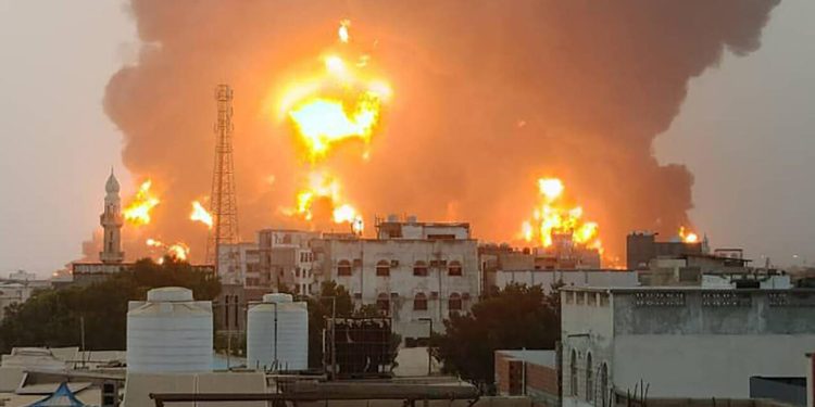 Israel emite severa advertencia a Irán tras ataque hutí contra aeropuerto de Tel Aviv y bombardea Yemen en represalia