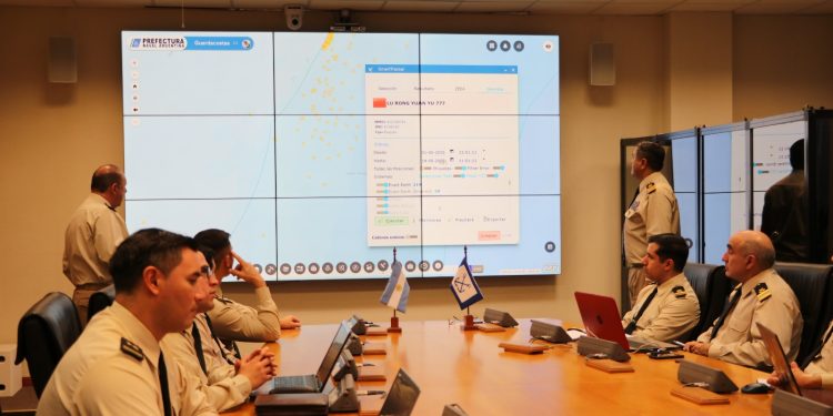 Prefectura controla el ingreso de buques chinos a la Zona Económica Exclusiva por temporales