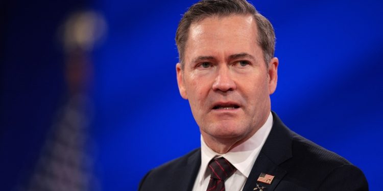 Trump destituye a su consejero de seguridad nacional, Mike Waltz