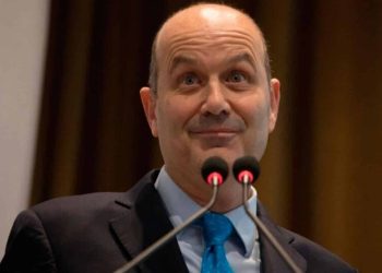 Positivo: Sturzenegger anunció la desregulación del transporte marítimo: menos trabas sindicales y apertura al cabotaje extranjero