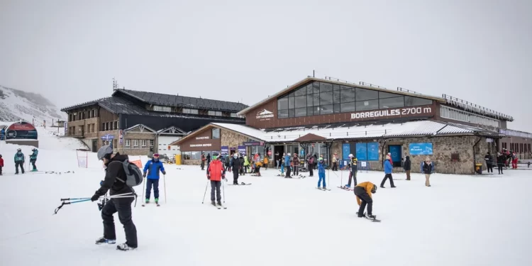 Sierra Nevada echa el cierre a la temporada más convulsa de la década