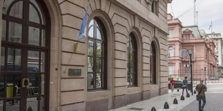 Milei niega uso político de la inteligencia y afirma que el plan de inteligencia nacional es confidencial (PIN)