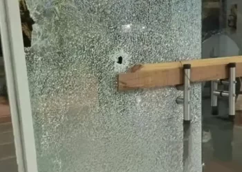 Balearon un hospital en José C. Paz: Distrito donde su intendente reconoció proteger ambulancieros que venden droga y donde reina la impunidad