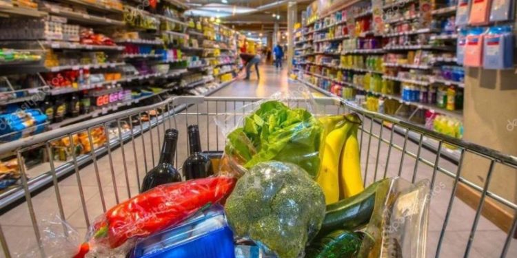 Camperas y chalecos al 40% off en uno de los supermercados más reconocidos de argentina ¿cuál es?
