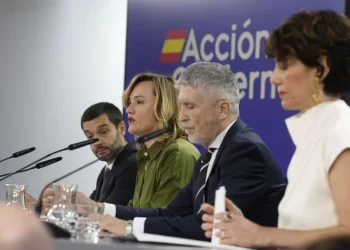 El Gobierno asume el fracaso en Bruselas y «seguirá trabajando» por la oficialidad del catalán