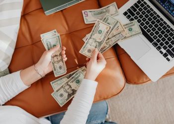 Dólar oficial: así cerró su cotización este viernes 2 de mayo