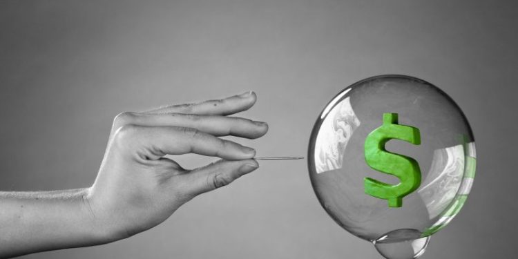 El auge del crédito en pesos y dólares: el lado B que hay que prestar atención