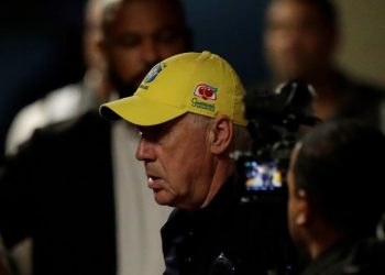 El Madrid ya es historia: Ancelotti llegó a Brasil y fue recibido por una multitud