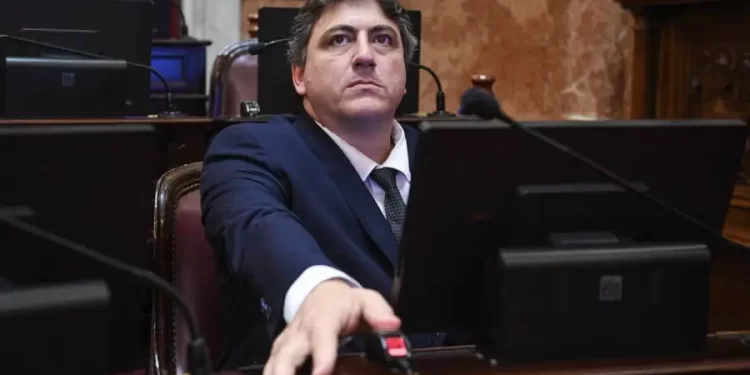 Senador Paoltroni culpa al gobierno por fracaso de la ley de Ficha Limpia y advierte sobre subestimación del kirchnerismo