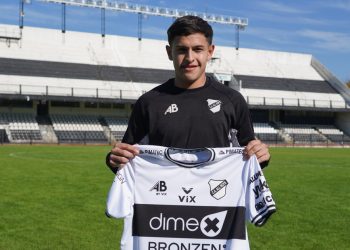 Fue titular en Boca, busca lucirse en el ascenso y no duda: “Herrón está listo para ser el DT”