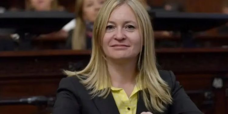 Cada vez más cerca de LLA: Hebe Casado confirmó su desafiliación al PRO