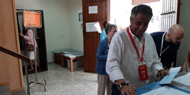 El hijo del alcalde socialista de Hinojosa del Duque Matías González se enfrenta a un año y medio de cárcel acusado de compra de votos en 2023